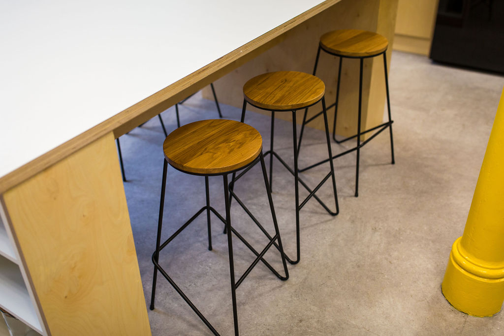 Have you considered the benefits of leasing for an office refurbishment?
