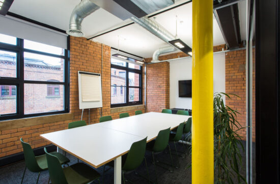 Office Interior Design Trends for Autumn: Enhancing Productivity and Comfort